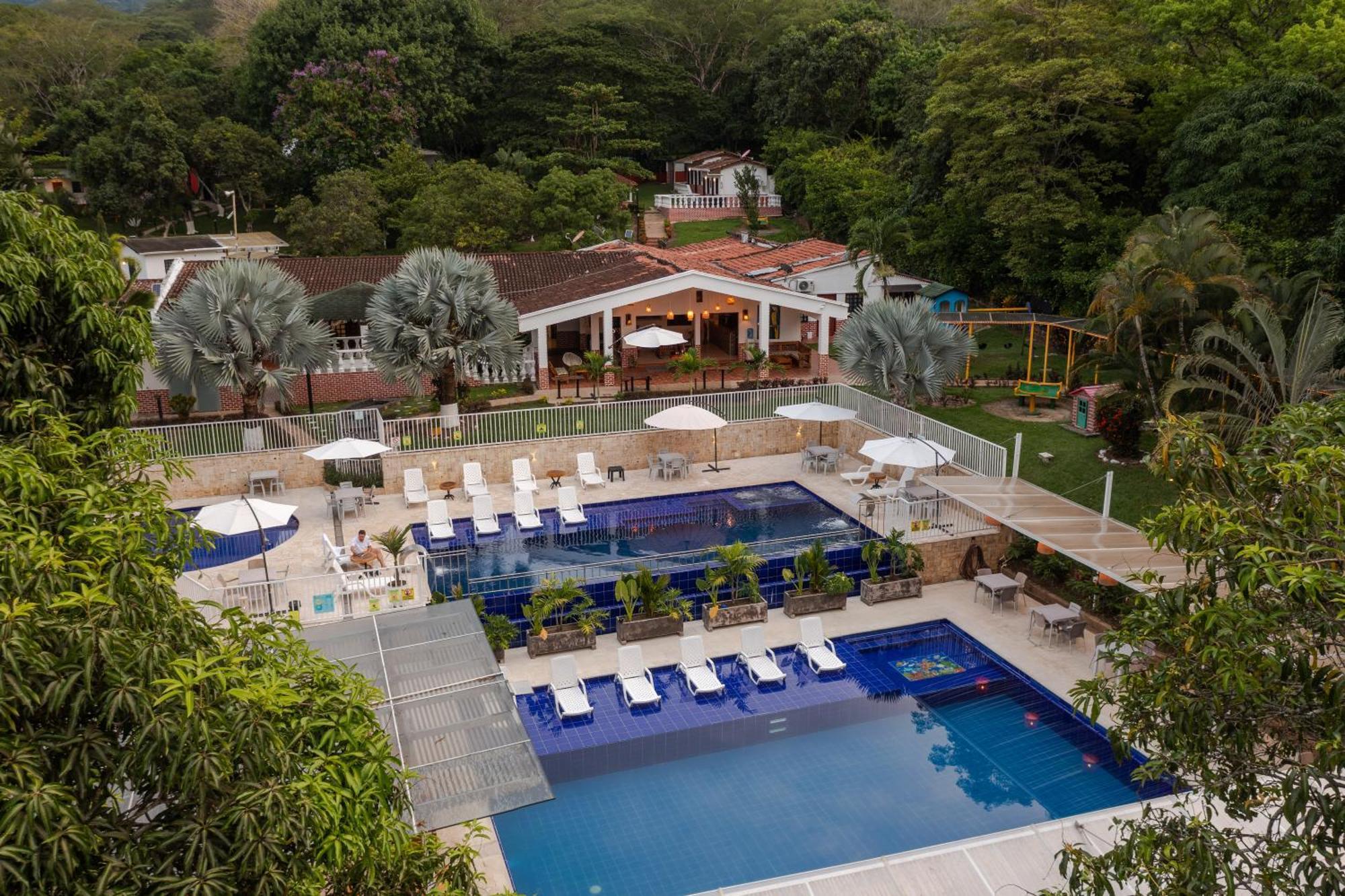 Hotel Villa Camila 拉平塔达 外观 照片